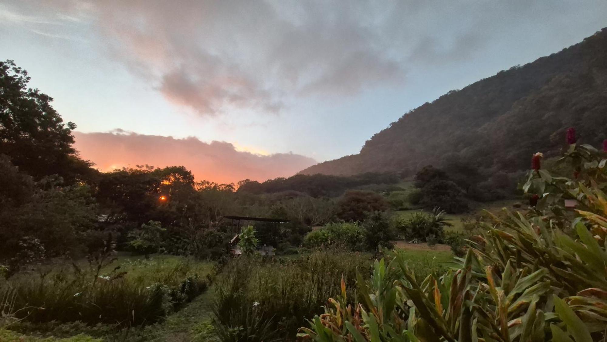 Glamping Monteverde Екстериор снимка