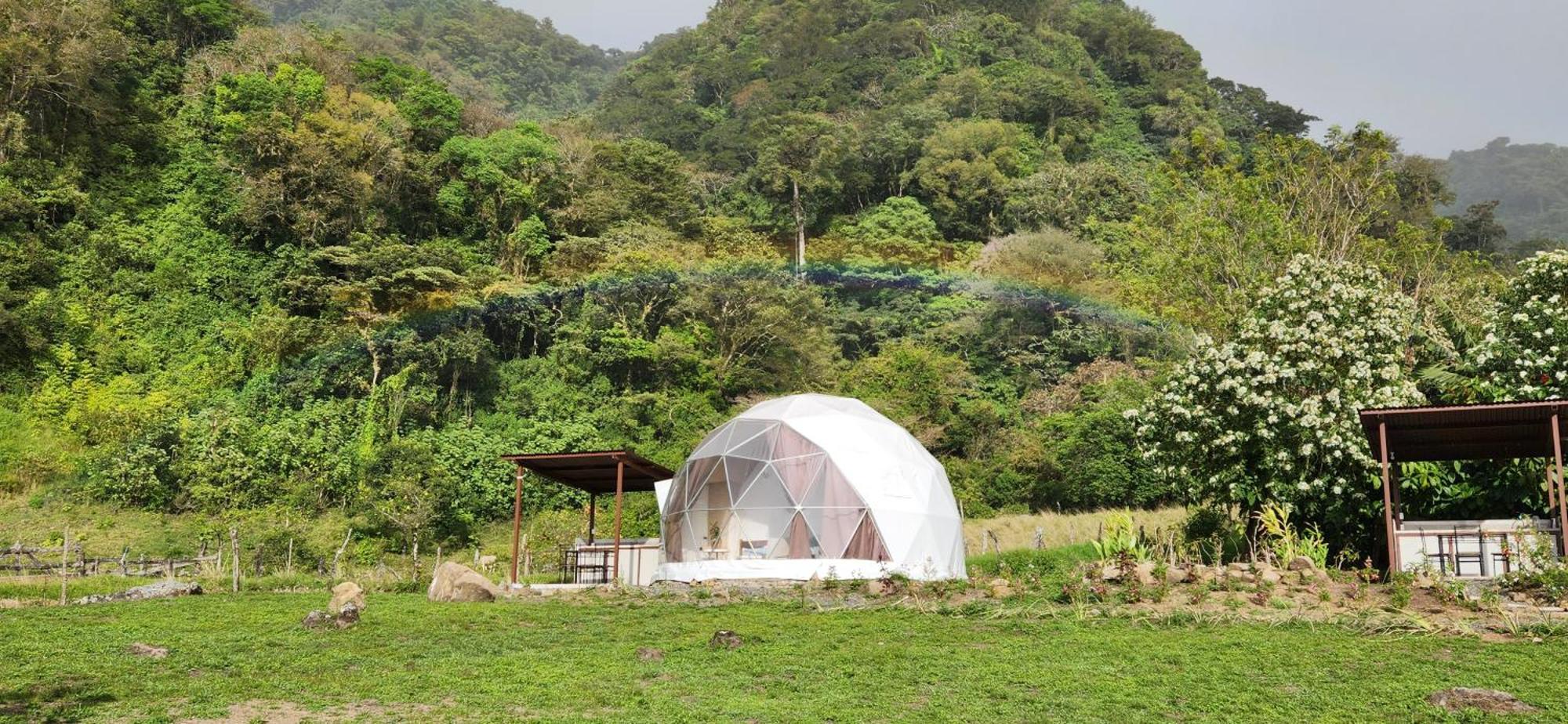 Glamping Monteverde Екстериор снимка