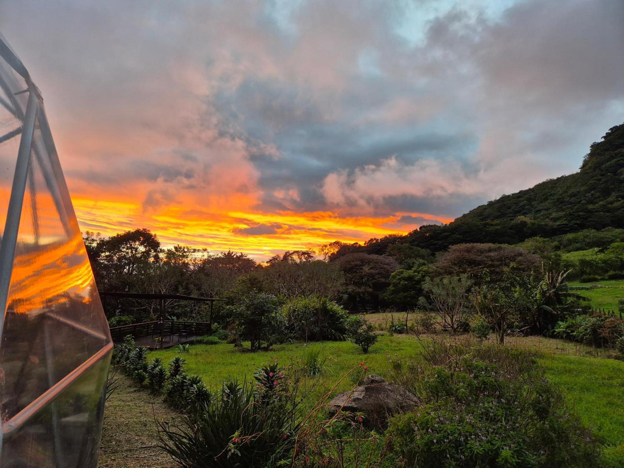 Glamping Monteverde Екстериор снимка